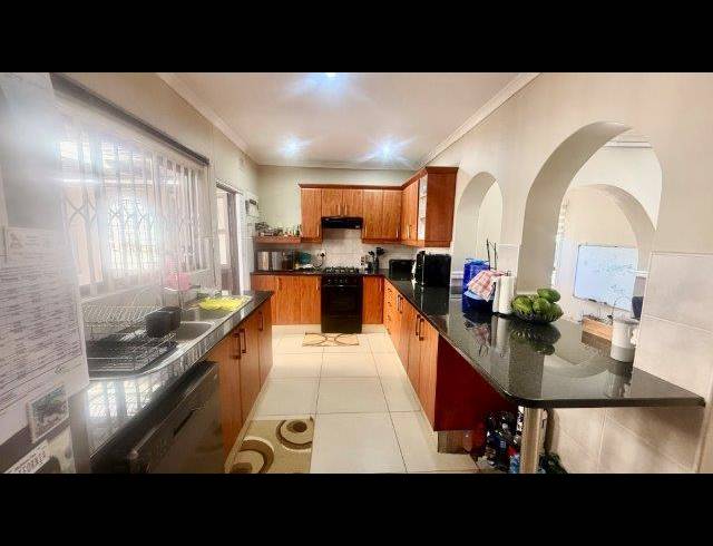 4 BEDROOM HOUSE FOR SALE IN NORTHDENE